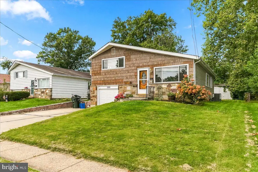 1558 Saint James Pl, Abington, PA 19001 - #2