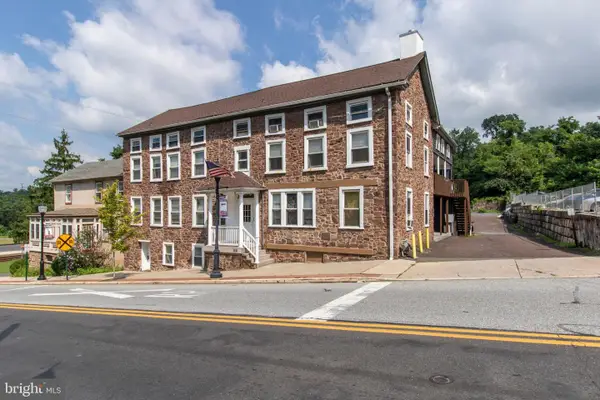 159 Main St, ROYERSFORD, PA 19468