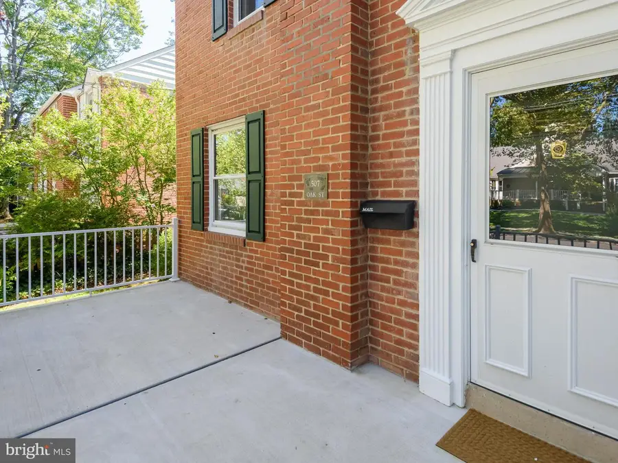 507 Oak St, North Wales, PA 19454 - #3