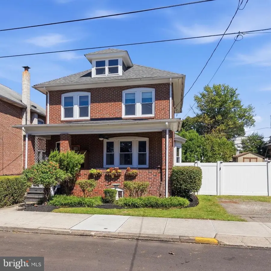 1027 South St, Pottstown, PA 19464 - #2