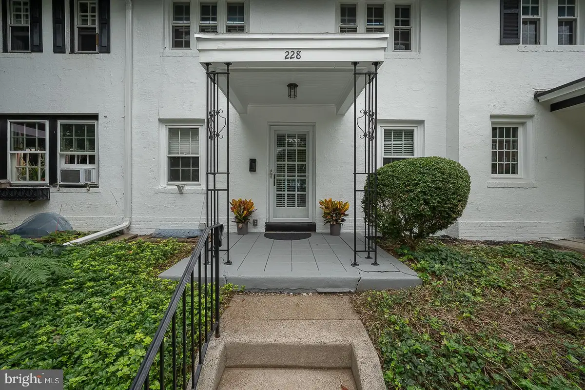 228 Montgomery, Haverford, PA 19041 - #1