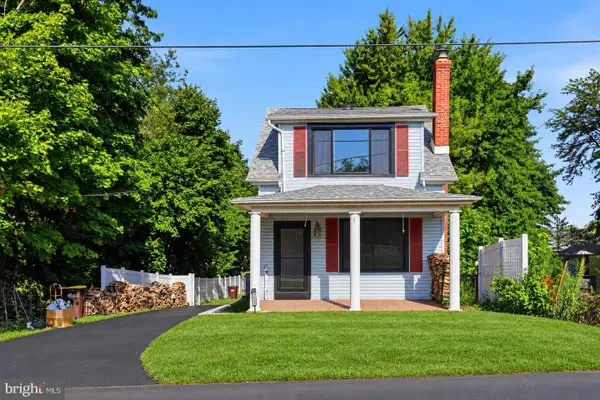 612 S Broad St, LANSDALE, PA 19446