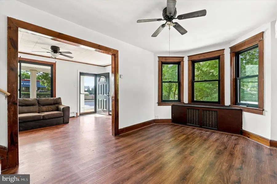 612 S Broad St, Lansdale, PA 19446 - #3