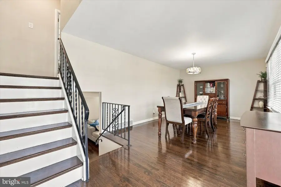 426 Old Fort Rd, King Of Prussia, PA 19406 - #2