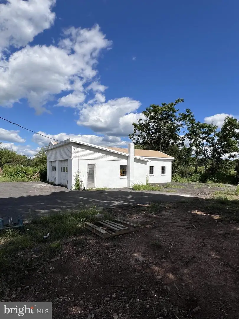 1240 E 6th St #, Red Hill, PA 18076 - #3