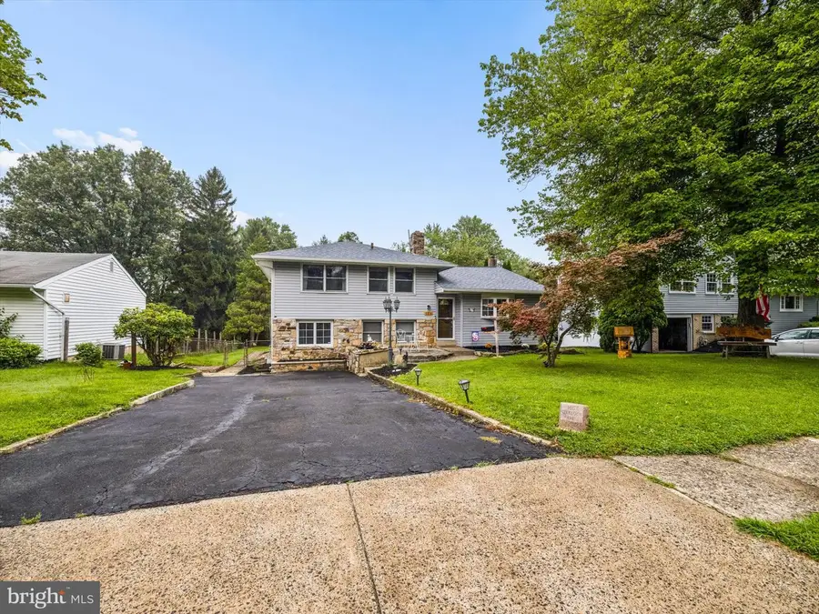105 Overlook Ave, Willow Grove, PA 19090 - #3