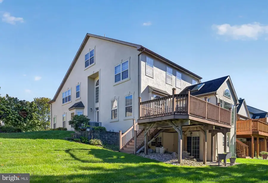 264 Center Point Ln, Lansdale, PA 19446 - #2
