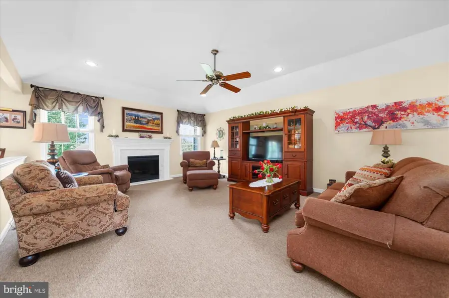 2395 Magnolia Dr, Gilbertsville, PA 19525 - #3