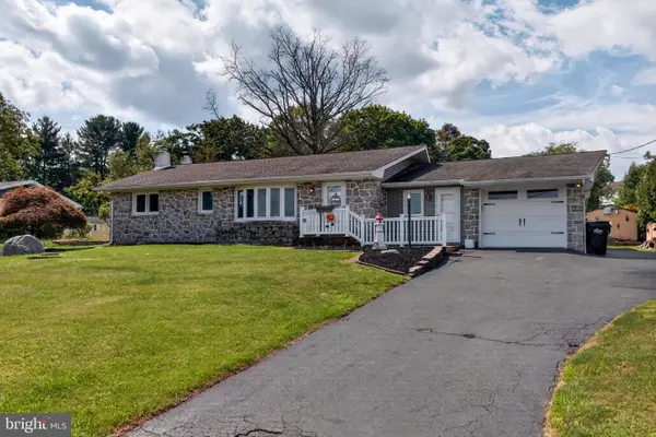 1307 Klinerd Rd, PENNSBURG, PA 18073