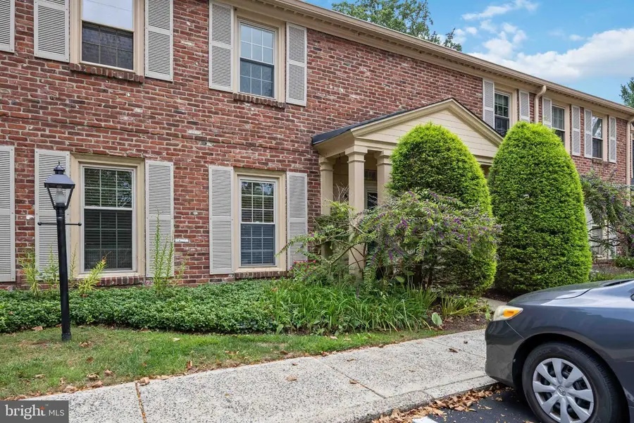 112 Macklenburg Dr #l 19f, Blue Bell, PA 19422 - #2