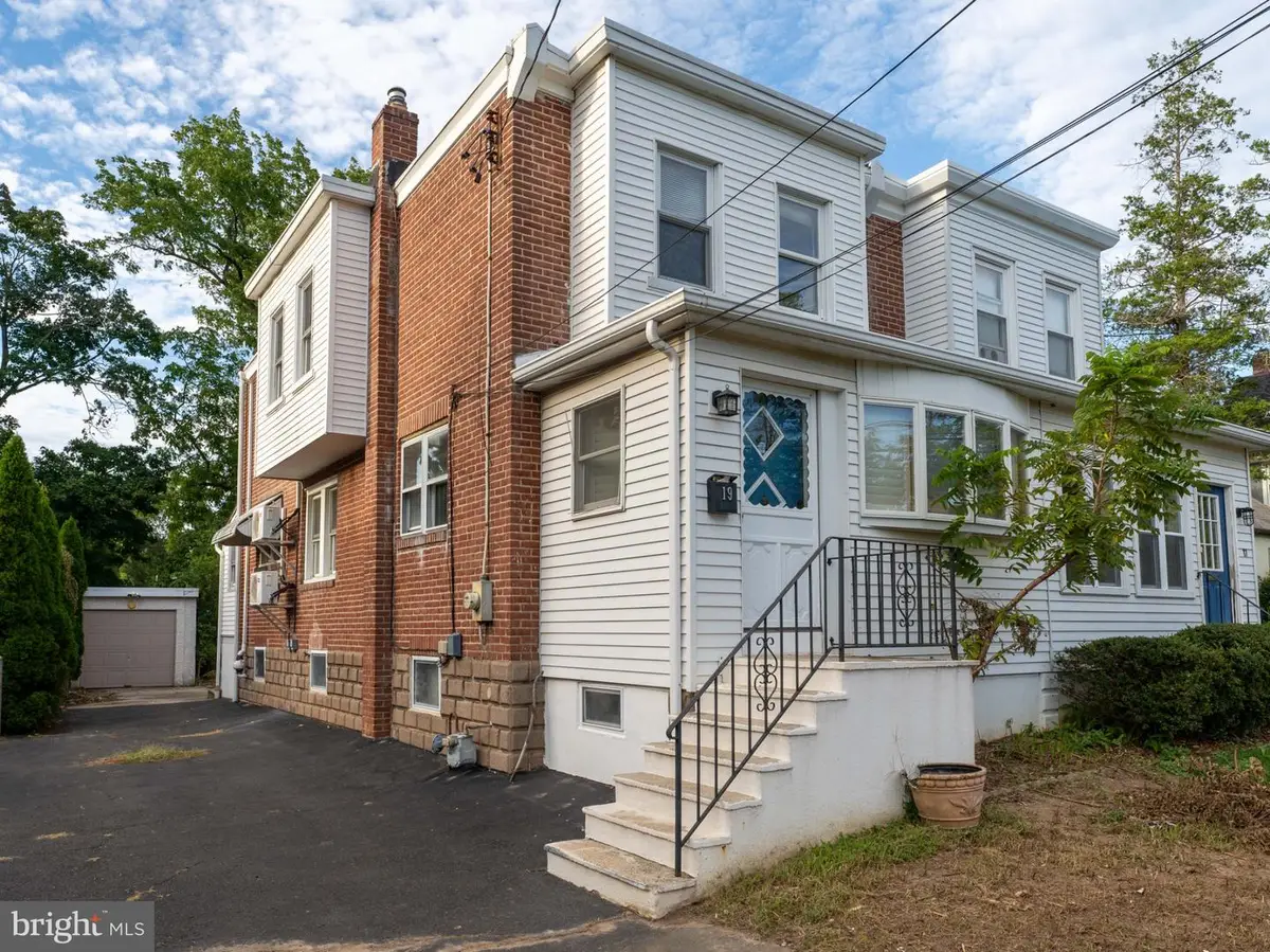 19 Weiss Ave, Flourtown, PA 19031 - #1