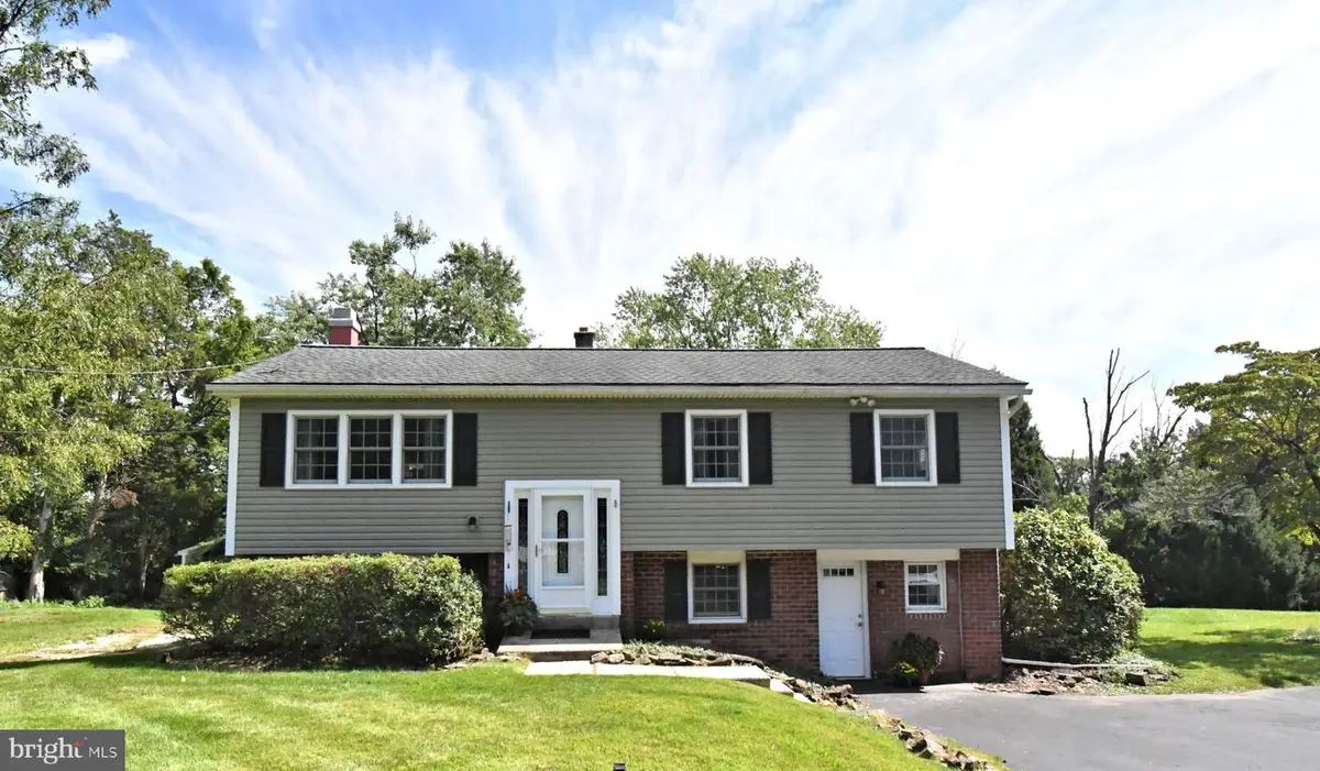 266 Level Rd, Collegeville, PA 19426 - #1