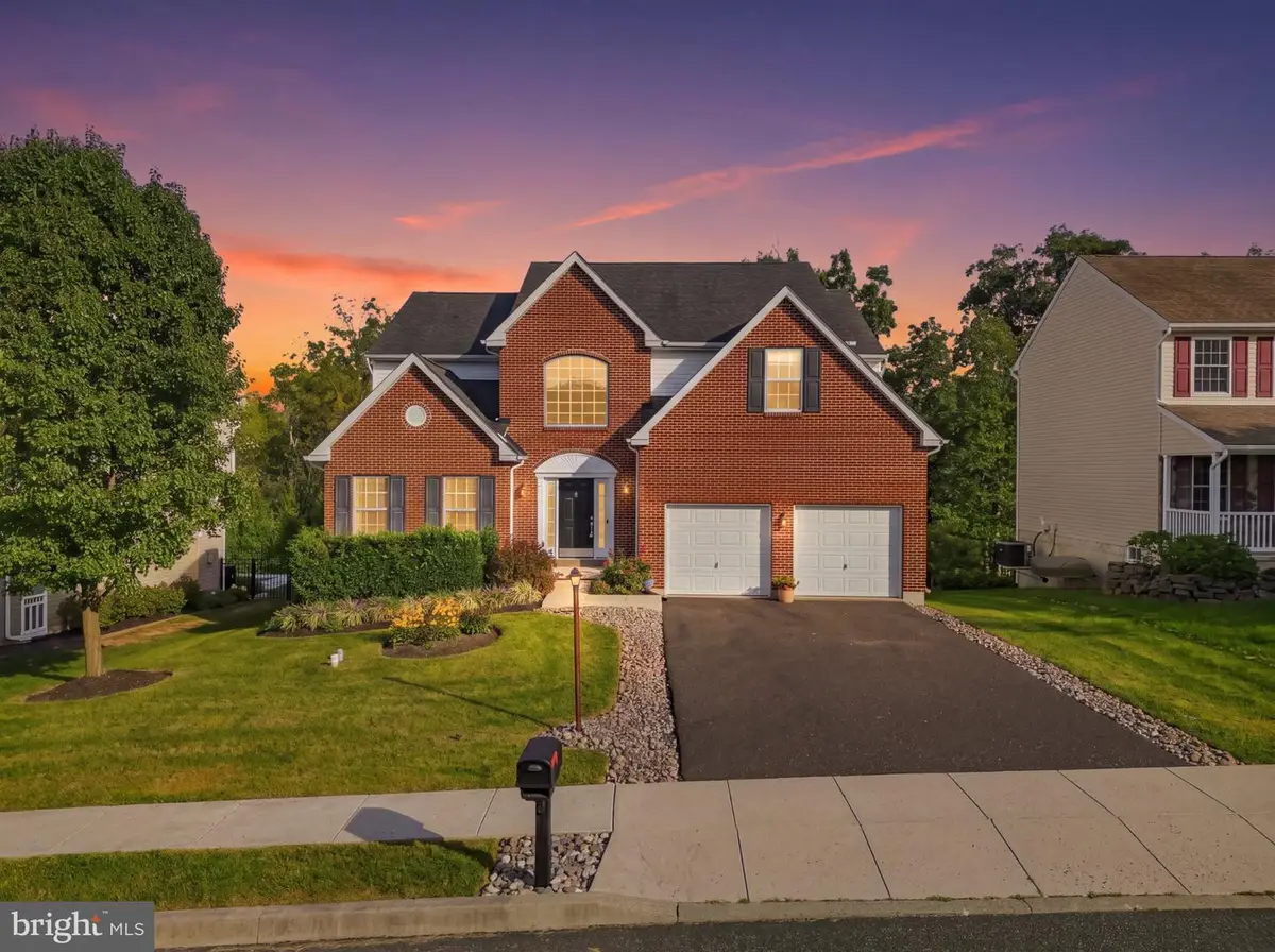 1945 Canyon Creek, Gilbertsville, PA 19525 - #1