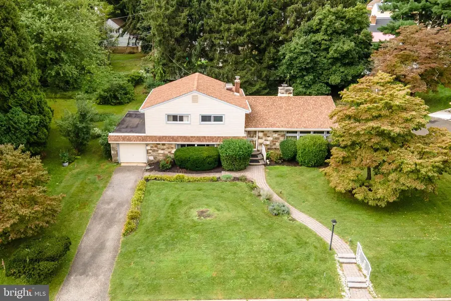 310 Hedgerow Ln, Wyncote, PA 19095 - #3