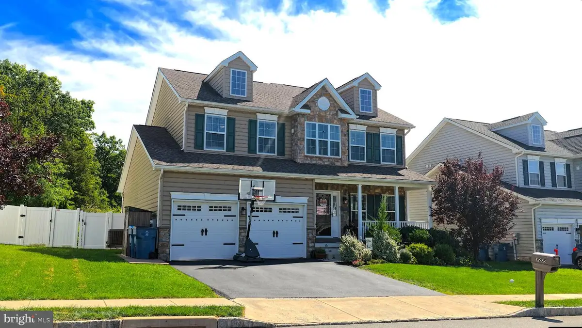 2205 Sunnyvale, Pennsburg, PA 18073 - #1
