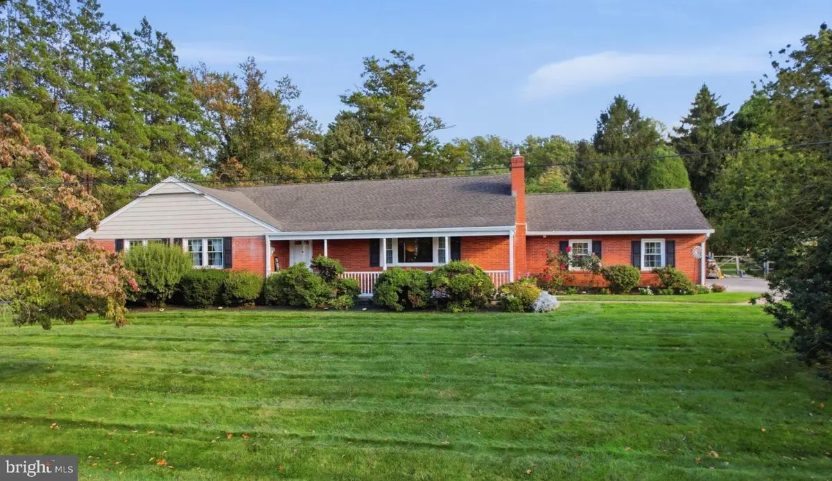 3014 Oak Dr, Norristown, PA 19401 - #1