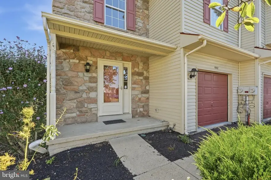 642 New Market Dr, Souderton, PA 18964 - #3