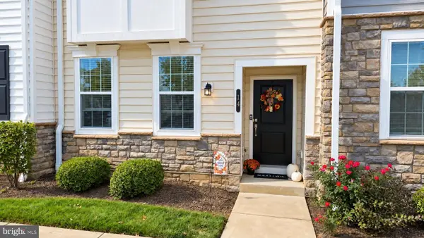 14 Manchester Dr, HATBORO, PA 19040