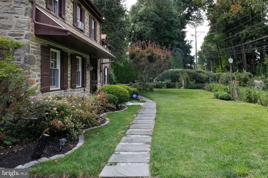 8381 Glen Rd, Elkins Park, PA 19027 - #3