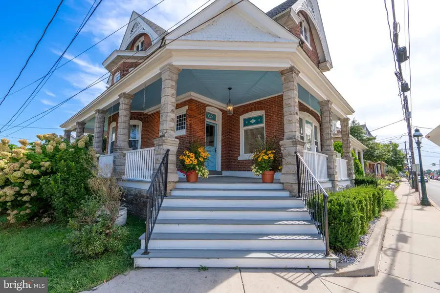 304 Main Street, Pennsburg, PA 18073 - #2