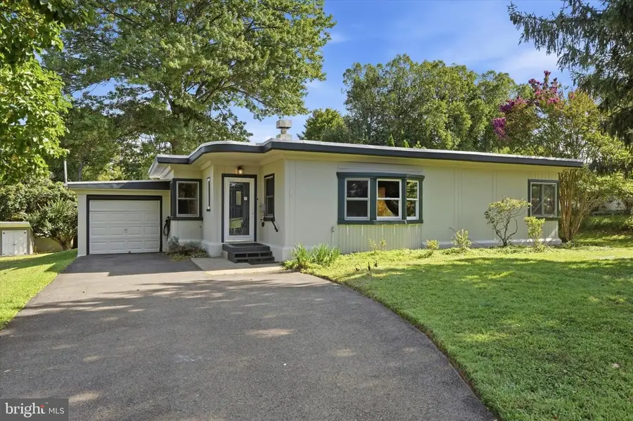 8105 Macarthur Rd, Wyndmoor, PA 19038 - #2