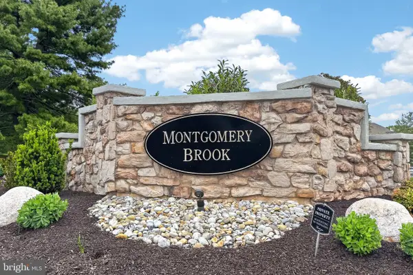 906 Foxmeadow Dr #condo 906, ROYERSFORD, PA 19468
