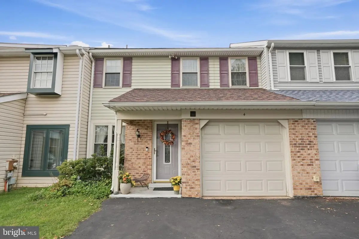 4 Loggers Mill Rd, Horsham, PA 19044 - #1