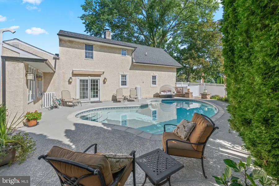 1228 Burnett Rd #, Huntingdon Valley, PA 19006 - #2