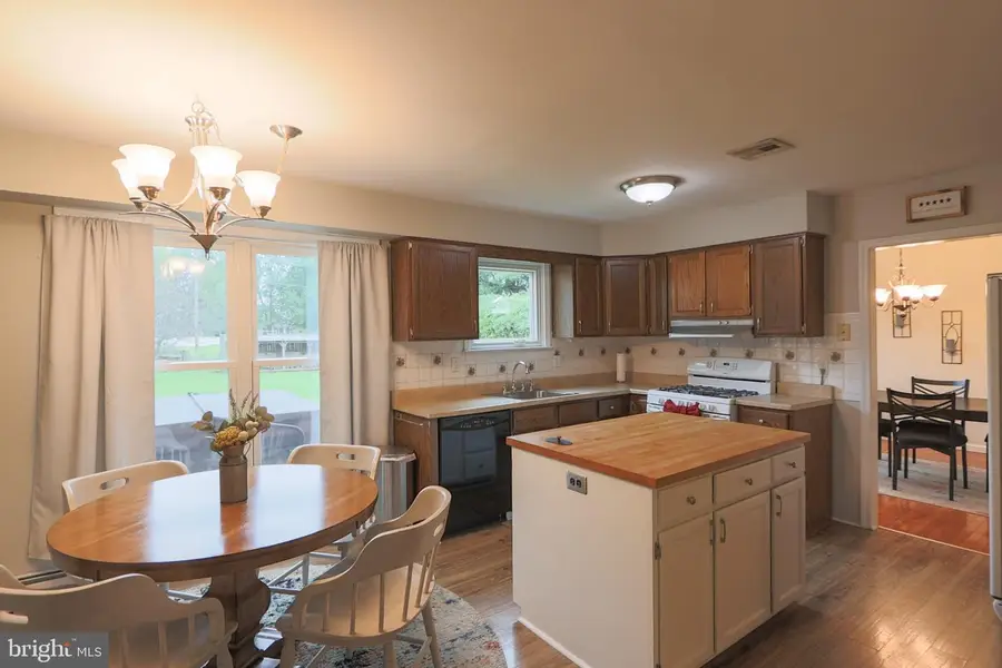 809 Hartley Pl, Lansdale, PA 19446 - #3