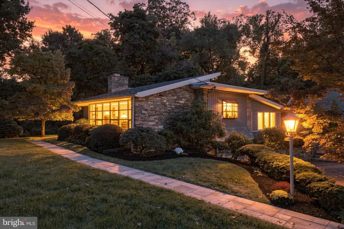 910 Old Huntingdon Pike, Huntingdon Valley, PA 19006 - #1