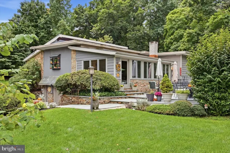 910 Old Huntingdon Pike, Huntingdon Valley, PA 19006 - #2