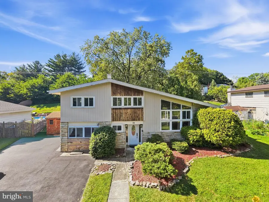 38 Red Rowan Ln #, Plymouth Meeting, PA 19462 - #2