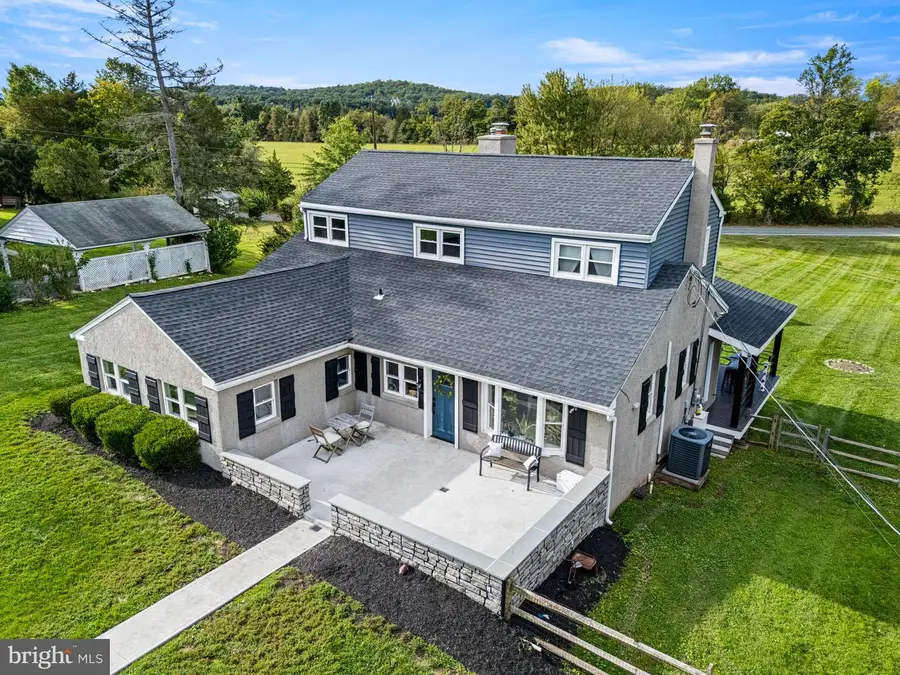 609 Centennial St, Schwenksville, PA 19473 - #2