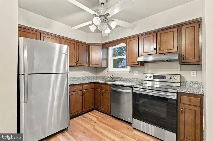 631 Village Ln, Pottstown, PA 19464 - #2