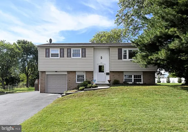 117 Meadowland Dr, RED HILL, PA 18076