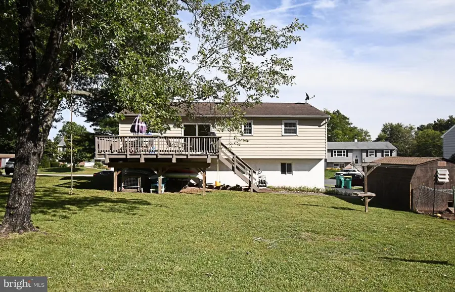 117 Meadowland Dr, Red Hill, PA 18076 - #2
