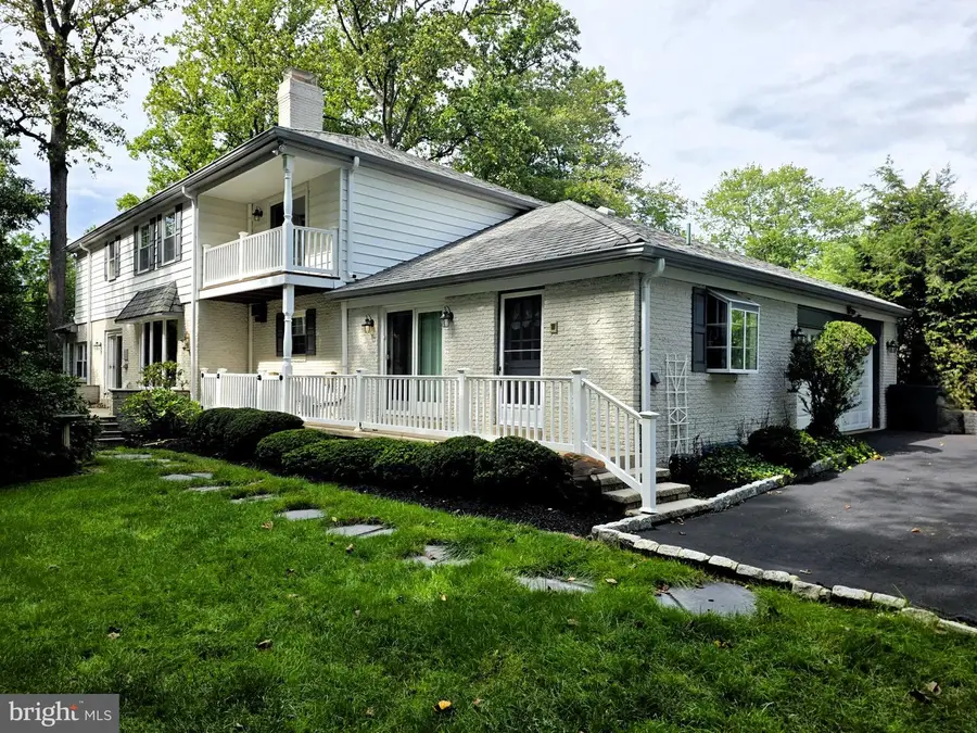 1611 Benjamin Dr, Ambler, PA 19002 - #3