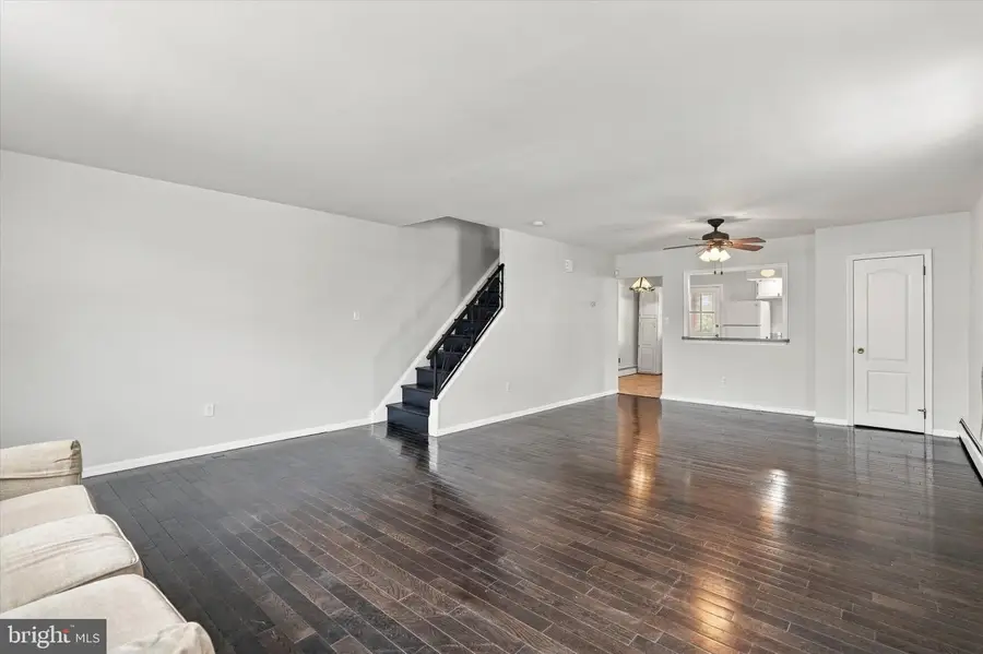 604 Gary Ln, Norristown, PA 19401 - #3