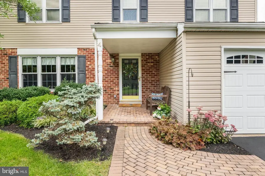 4 Woodstock Cir, Collegeville, PA 19426 - #3