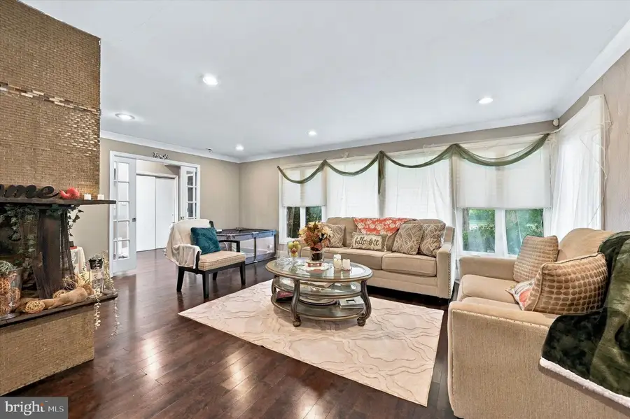 1115 Arboretum Rd, Wyncote, PA 19095 - #2
