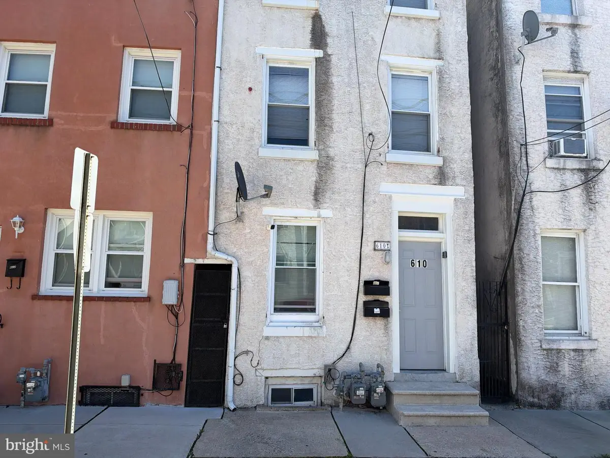 610 Green St, Norristown, PA 19401 - #1