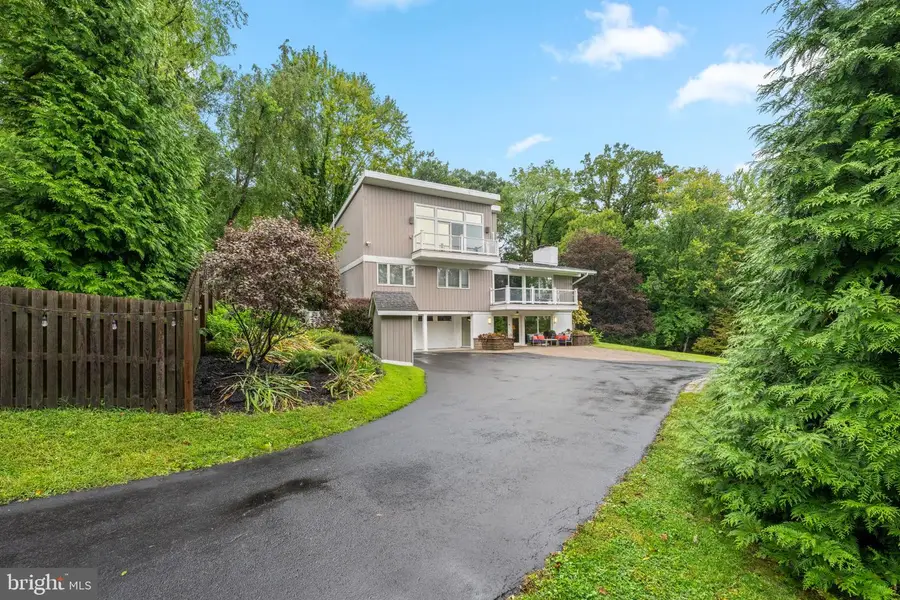 1242 County Line Rd, Wayne, PA 19087 - #2