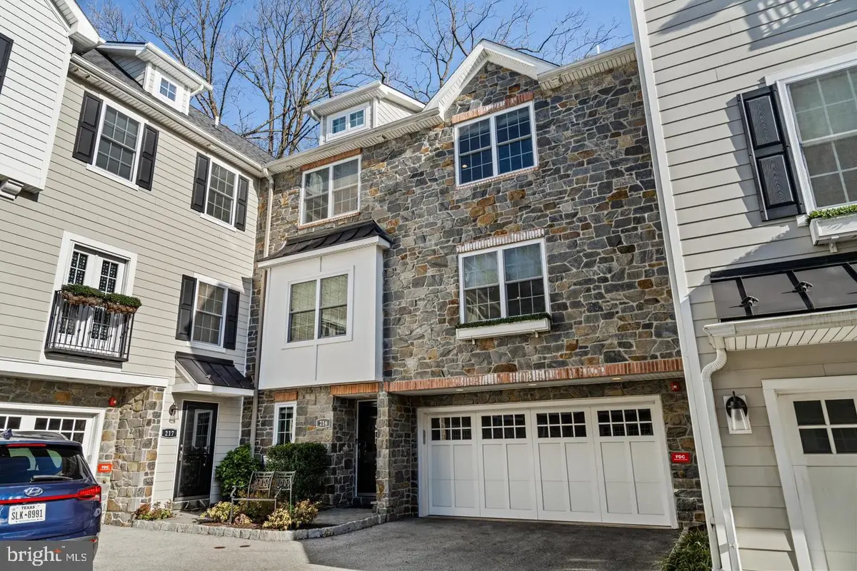 219 E Montgomery Ave #6, Ardmore, PA 19003 - #1