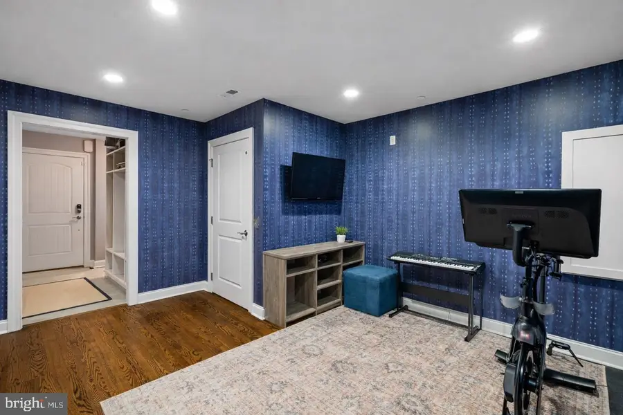 219 E Montgomery Ave #6, Ardmore, PA 19003 - #3
