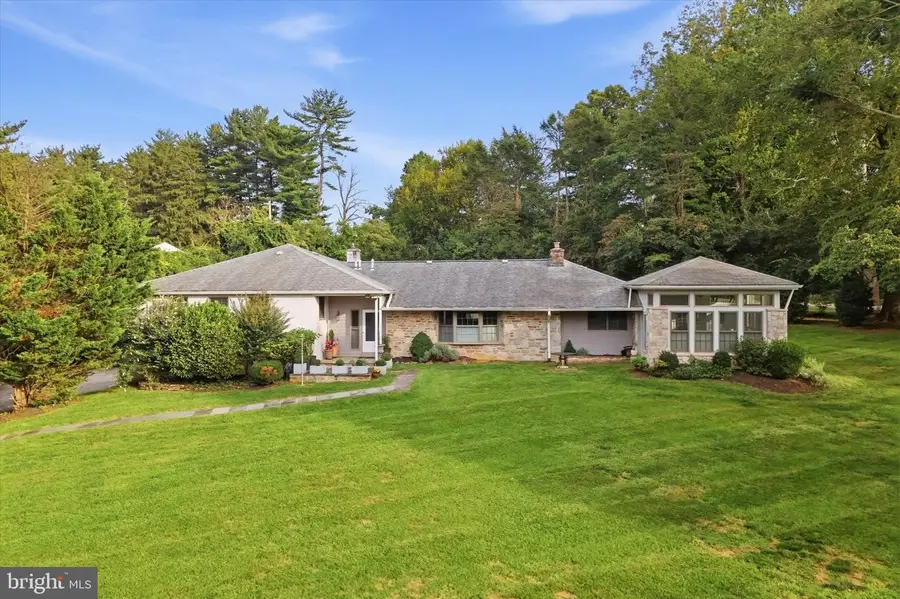 6109 W Mill Rd #, Flourtown, PA 19031 - #2