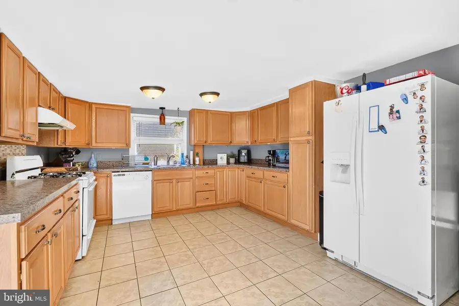 126 Poplar St, Ambler, PA 19002 - #2