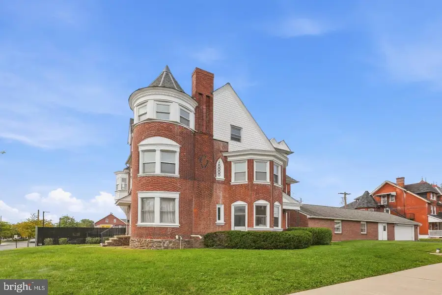 300 S Broad St, Lansdale, PA 19446 - #3