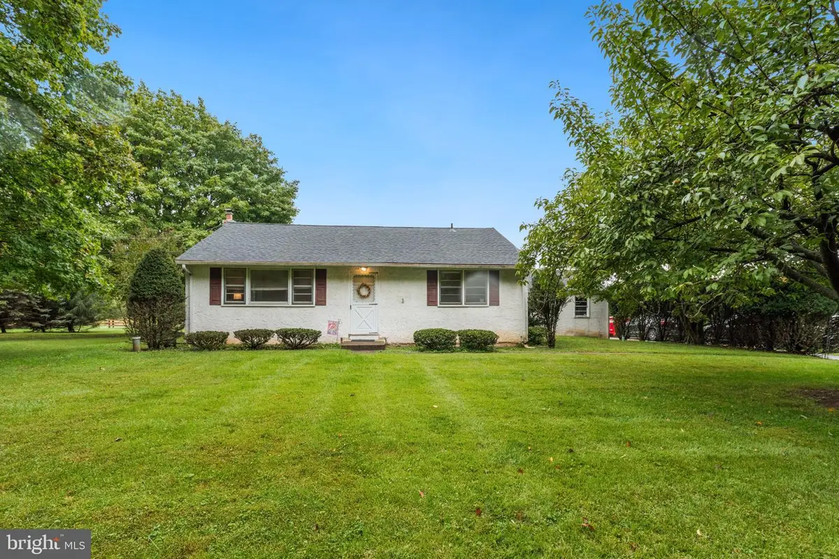 325 E Mount Kirk Ave #, Eagleville, PA 19403 - #1