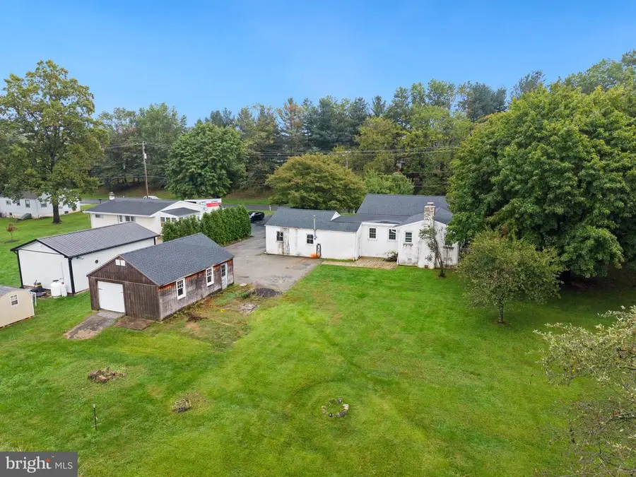 325 E Mount Kirk Ave #, Eagleville, PA 19403 - #2
