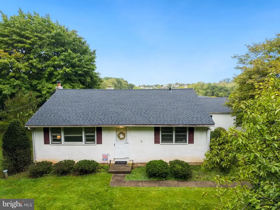 325 E Mount Kirk Ave #, Eagleville, PA 19403 - #3